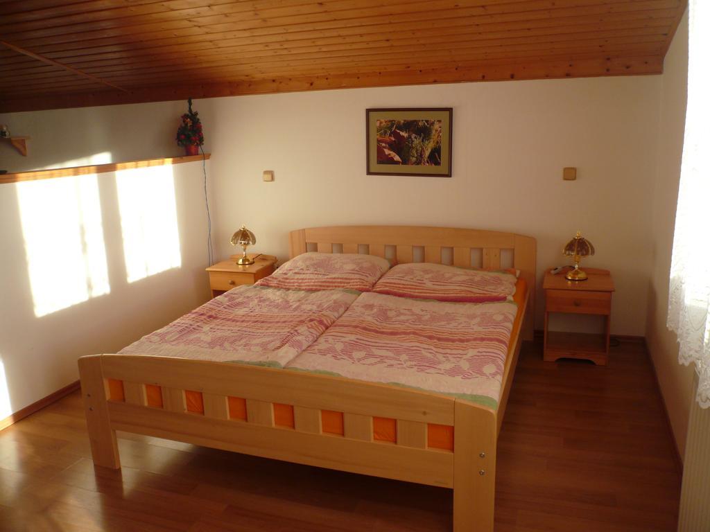 Apartmany Krasna - K68 ヤブロネツ・ナド・ニソウ エクステリア 写真