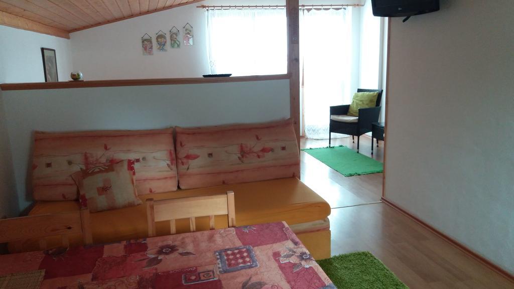 Apartmany Krasna - K68 ヤブロネツ・ナド・ニソウ エクステリア 写真