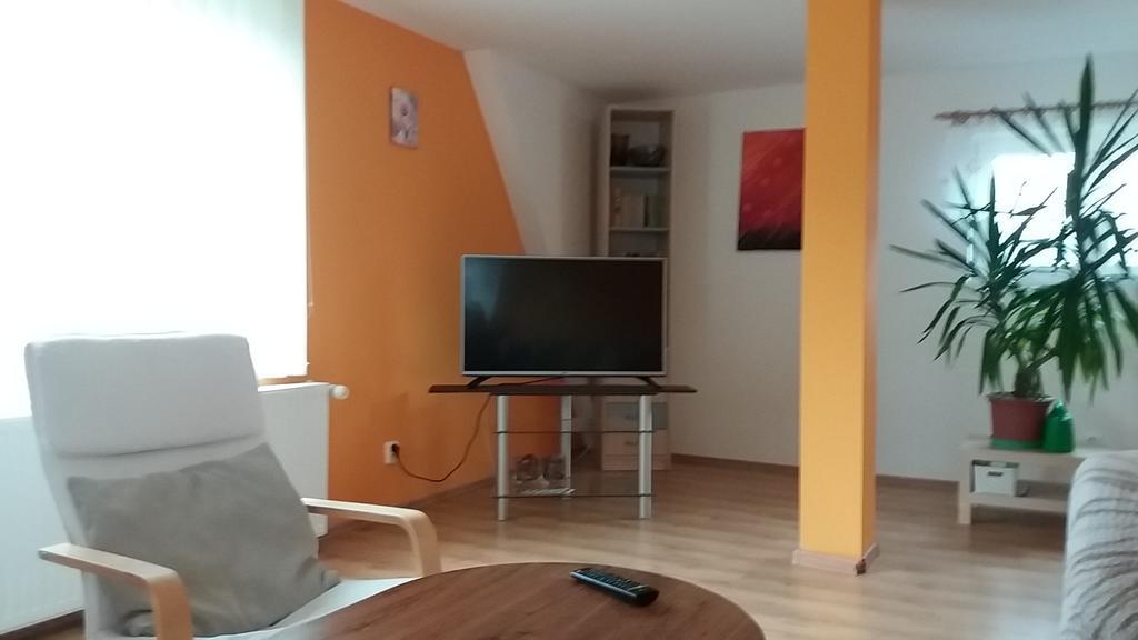 Apartmany Krasna - K68 ヤブロネツ・ナド・ニソウ エクステリア 写真