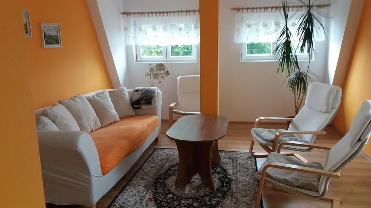 Apartmany Krasna - K68 ヤブロネツ・ナド・ニソウ エクステリア 写真