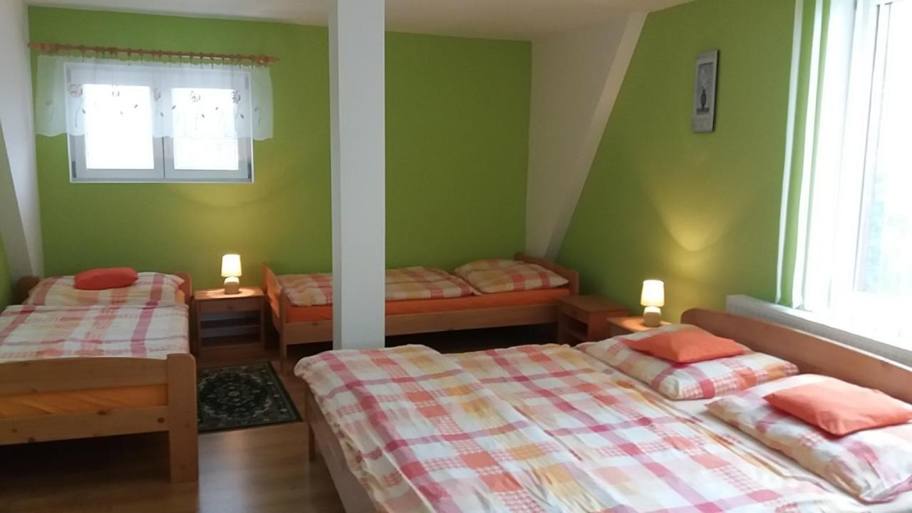 Apartmany Krasna - K68 ヤブロネツ・ナド・ニソウ エクステリア 写真